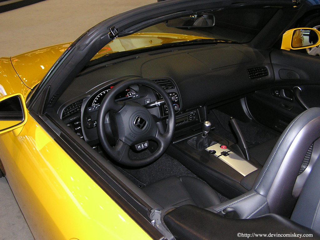 showimages/Acura-Honda/s2000interior.jpg, 323.4K